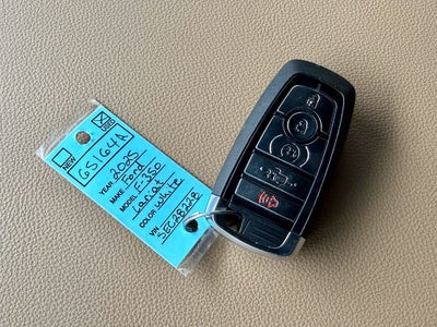 2025 Ford F-350SD Lariat DRW