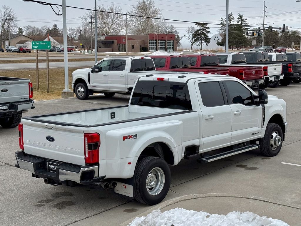 2025 Ford F-350SD Lariat DRW