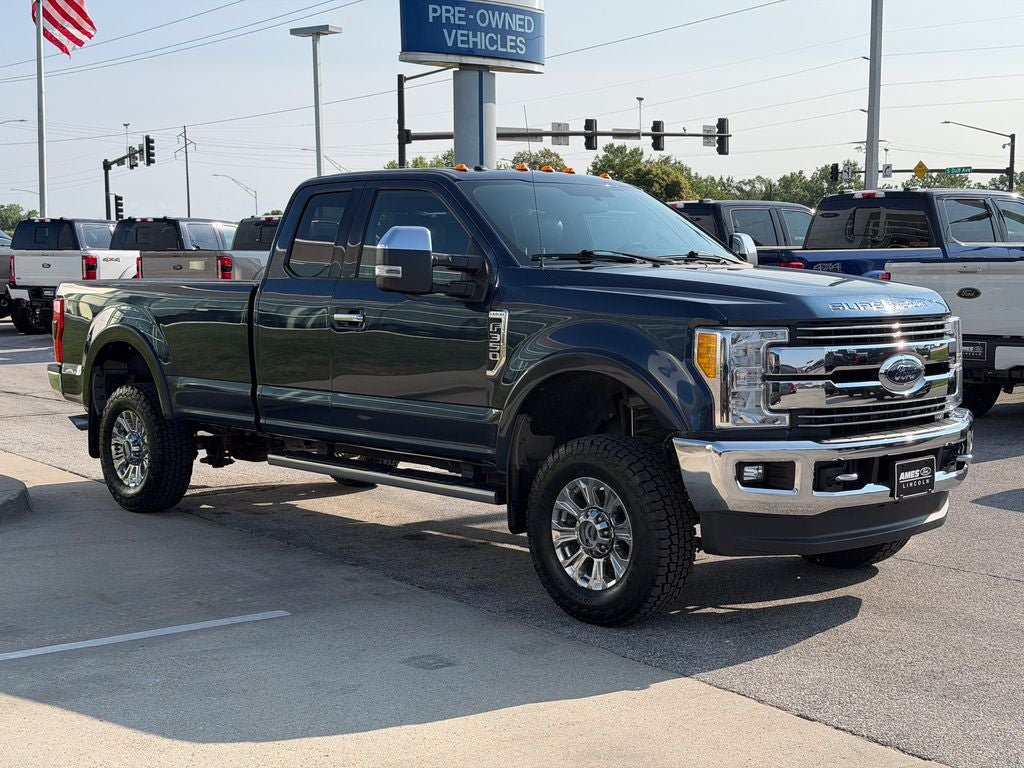 2017 Ford F-350SD Lariat