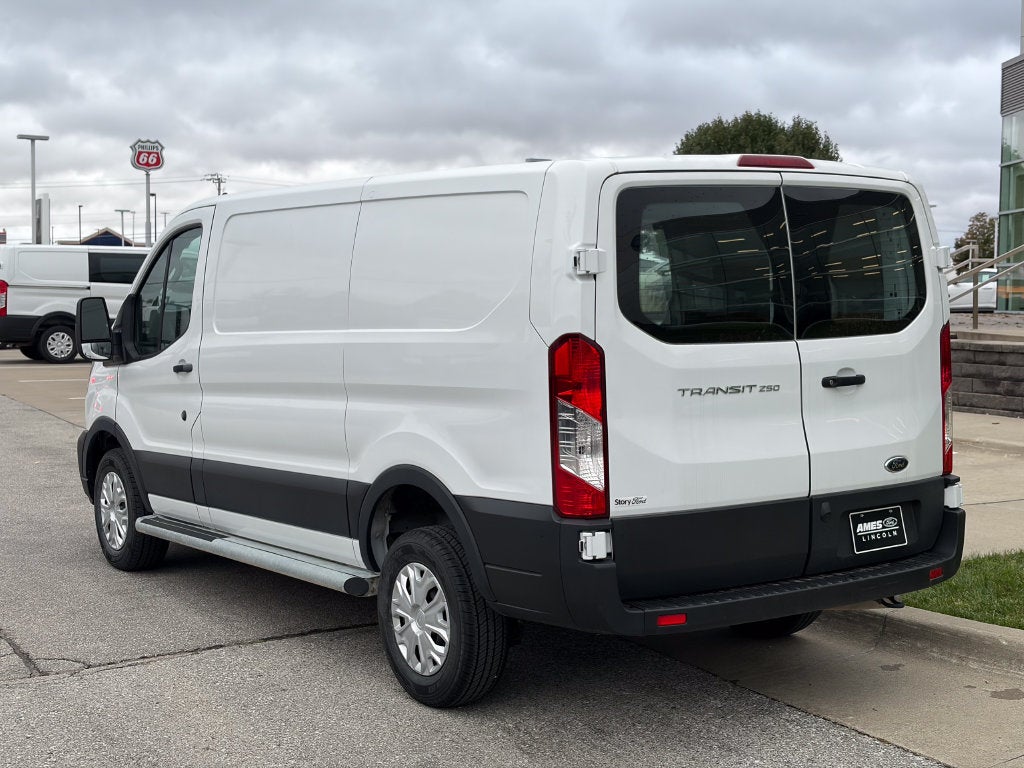 2025 Ford Transit-250 Base