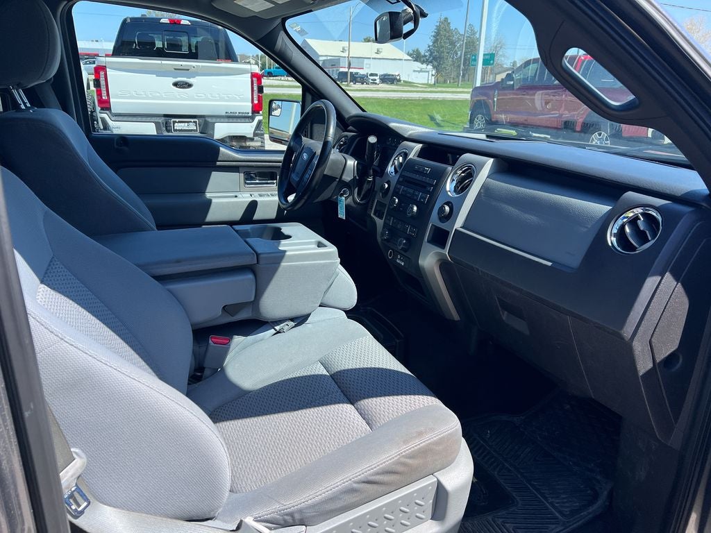 2011 Ford F-150 Base
