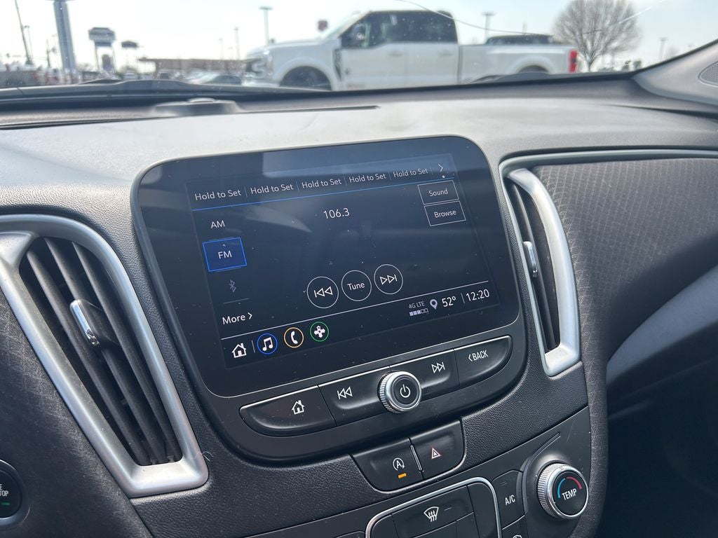 2022 Chevrolet Malibu LS 1LS