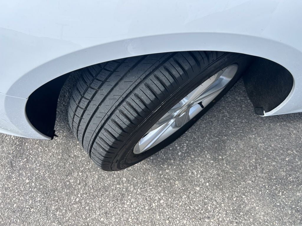 2022 Chevrolet Malibu LS 1LS