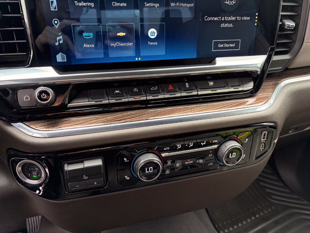 2024 Chevrolet Silverado 1500 LT LT1
