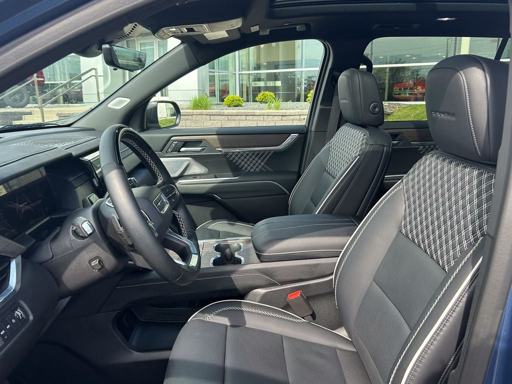 2025 GMC Acadia Denali