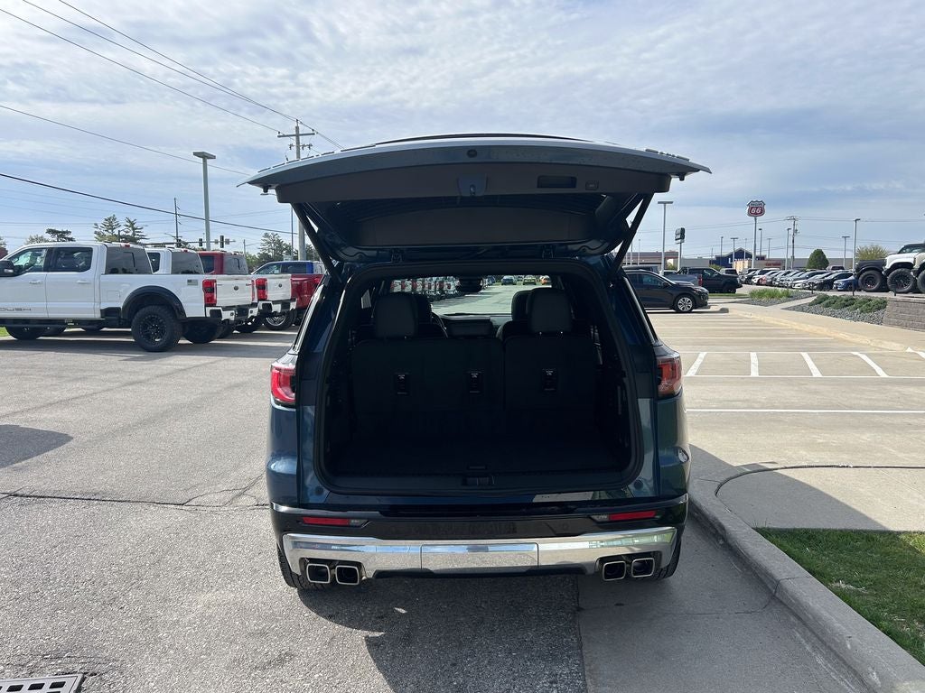 2025 GMC Acadia Denali