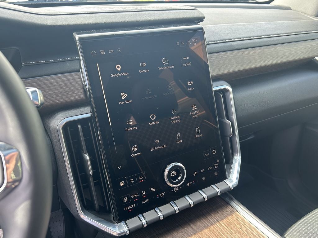 2025 GMC Acadia Denali