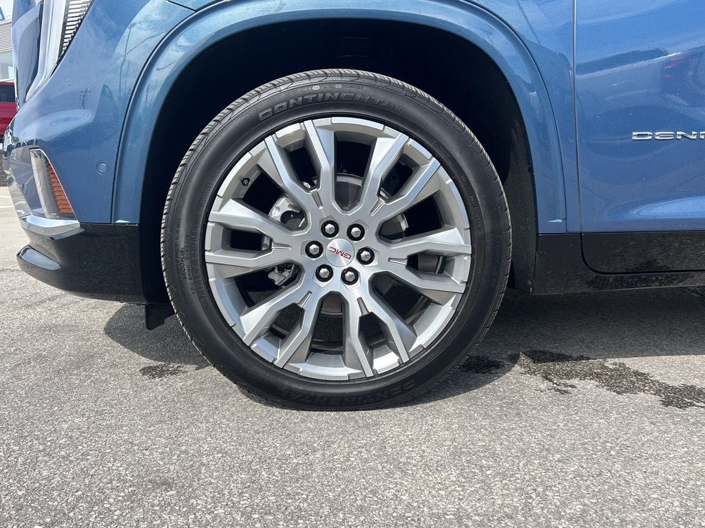 2025 GMC Acadia Denali