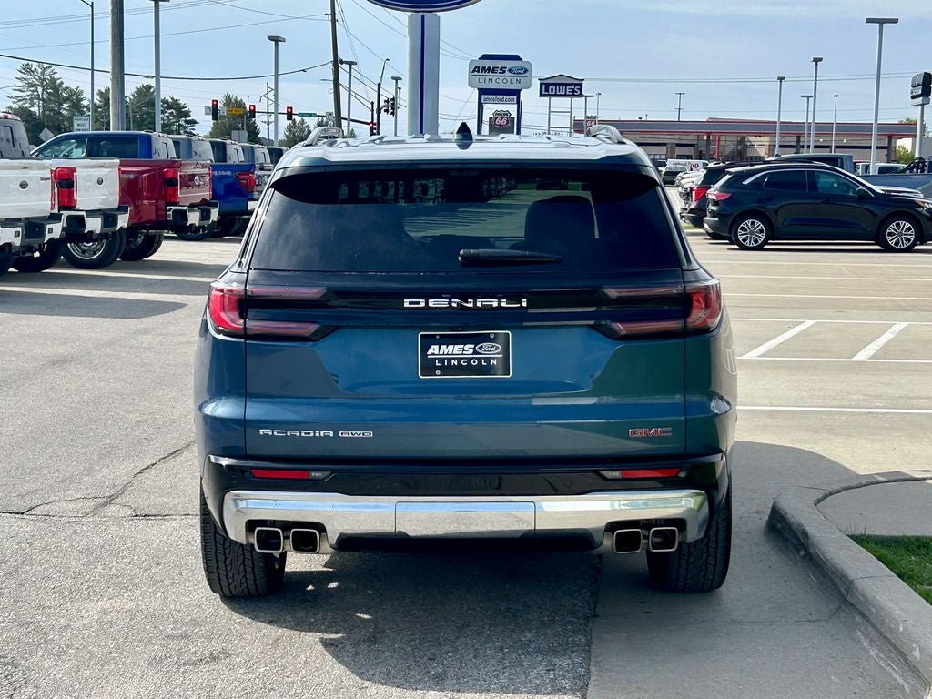2025 GMC Acadia Denali