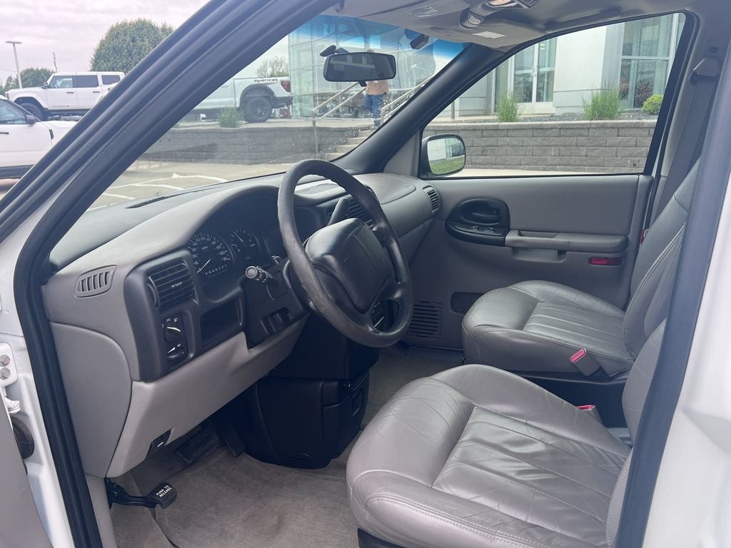 2001 Chevrolet Venture Plus