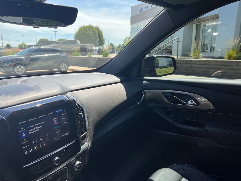 2023 Chevrolet Traverse Premier