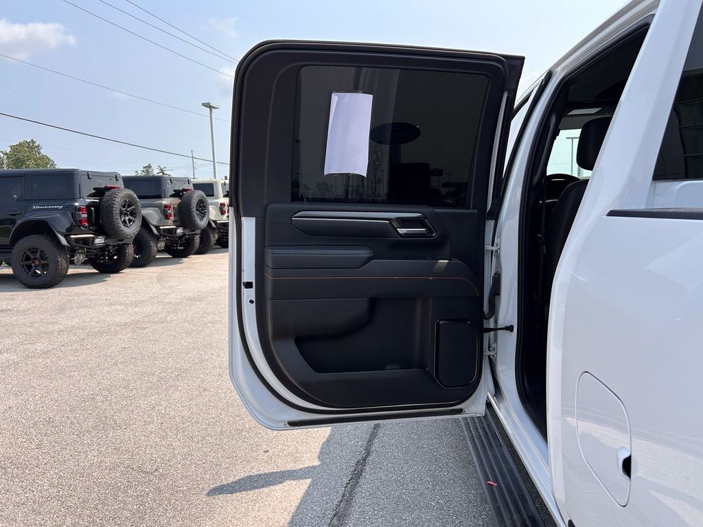 2025 GMC Sierra 2500HD AT4