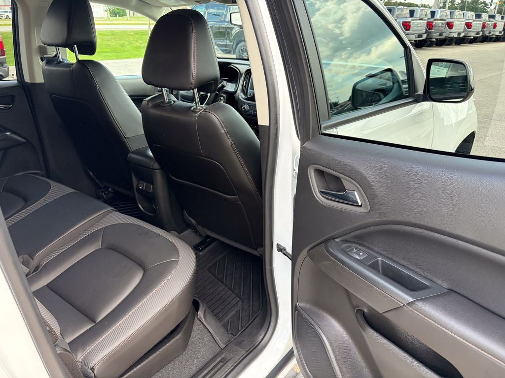 2022 GMC Canyon AT4 w/Leather