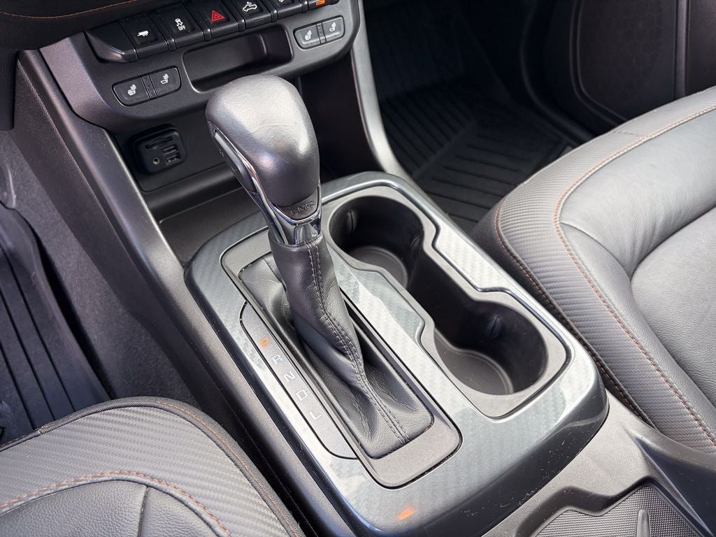 2022 GMC Canyon AT4 w/Leather