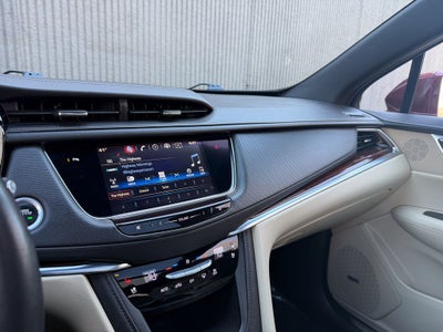 2017 Cadillac XT5 Premium Luxury