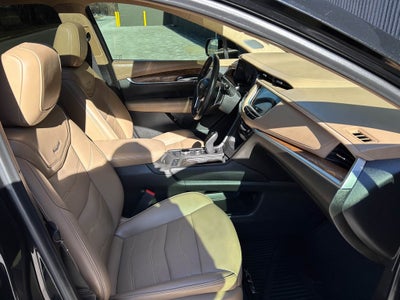 2020 Cadillac XT5 Sport