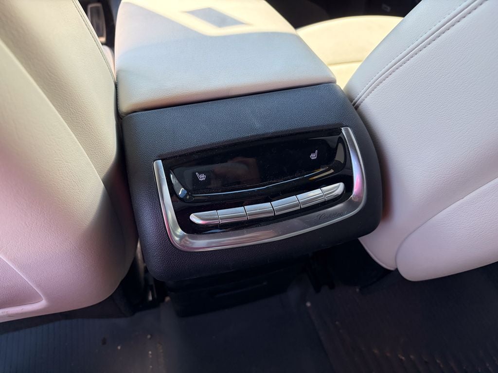 2023 Cadillac XT6 Sport