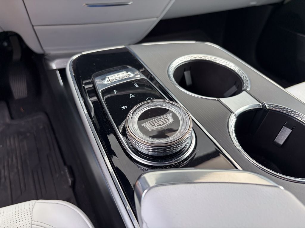 2024 Cadillac LYRIQ Sport