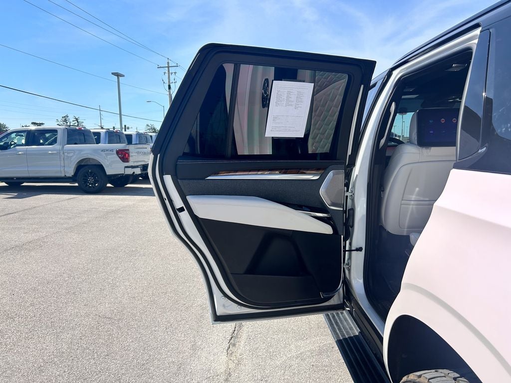 2025 Cadillac Escalade Sport Platinum
