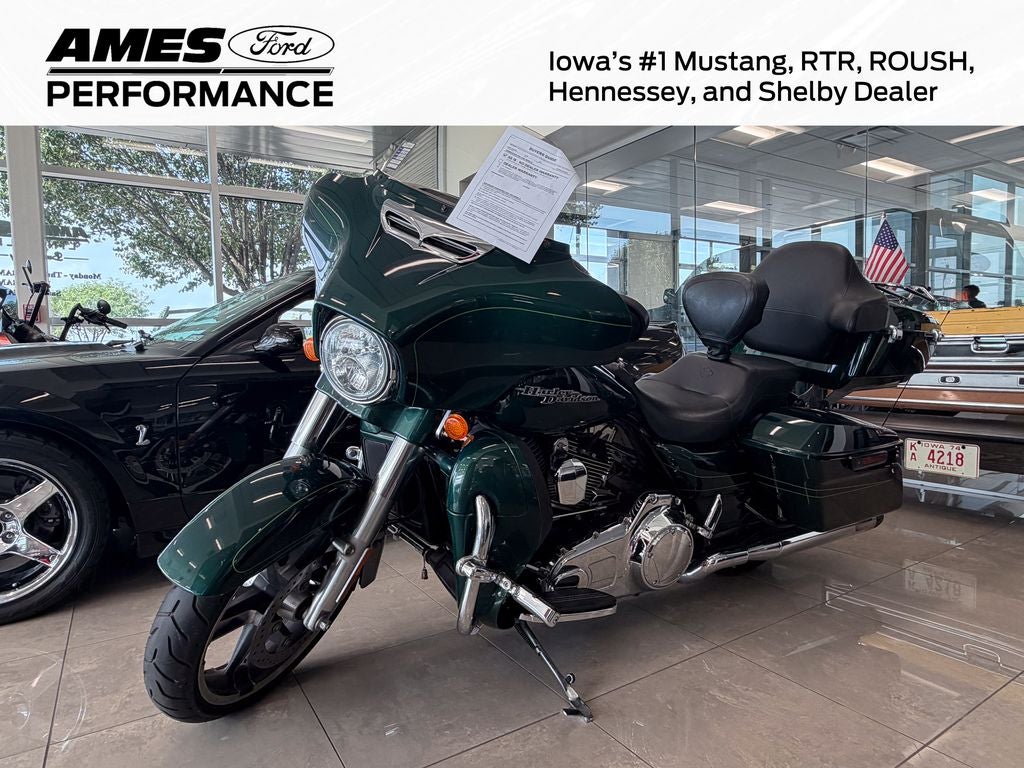 2015 Harley-Davidson Street Glide FLHX