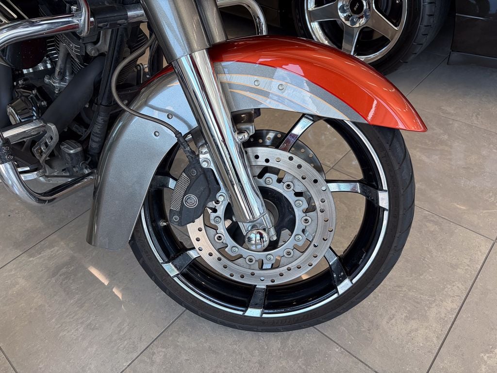 2013 Harley-Davidson Road Glide FLTRXS CVO