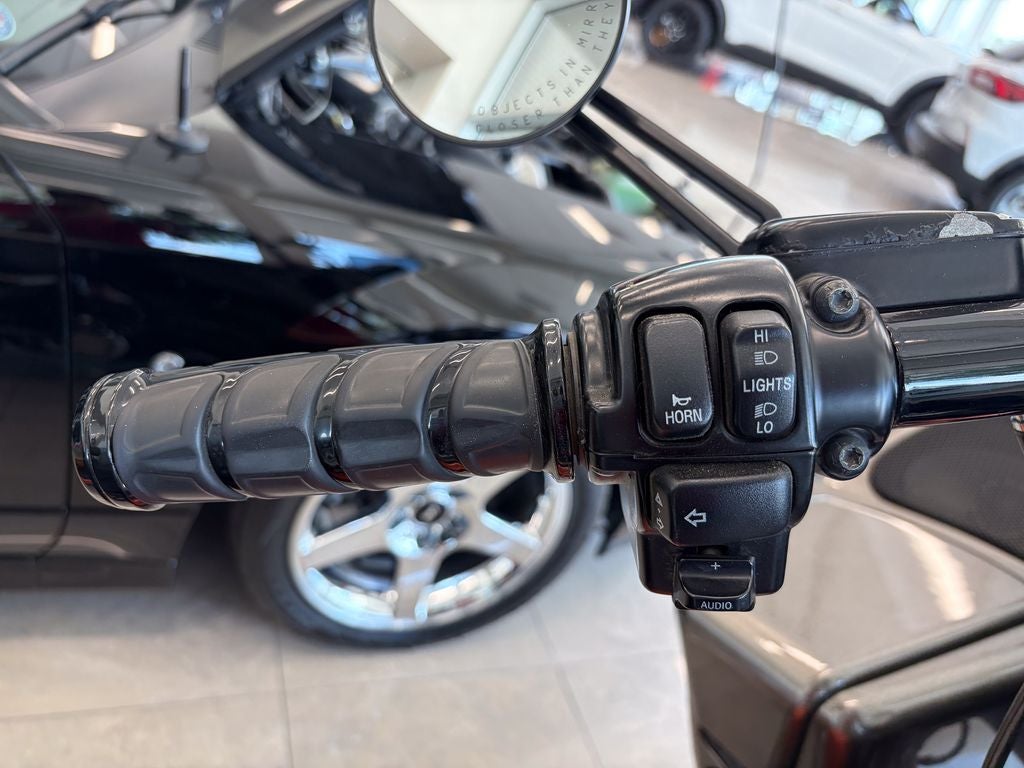 2013 Harley-Davidson Road Glide FLTRXS CVO