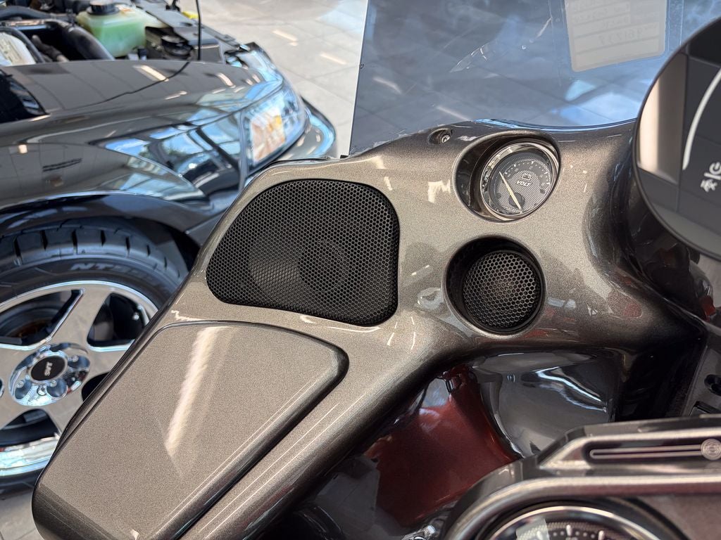 2013 Harley-Davidson Road Glide FLTRXS CVO