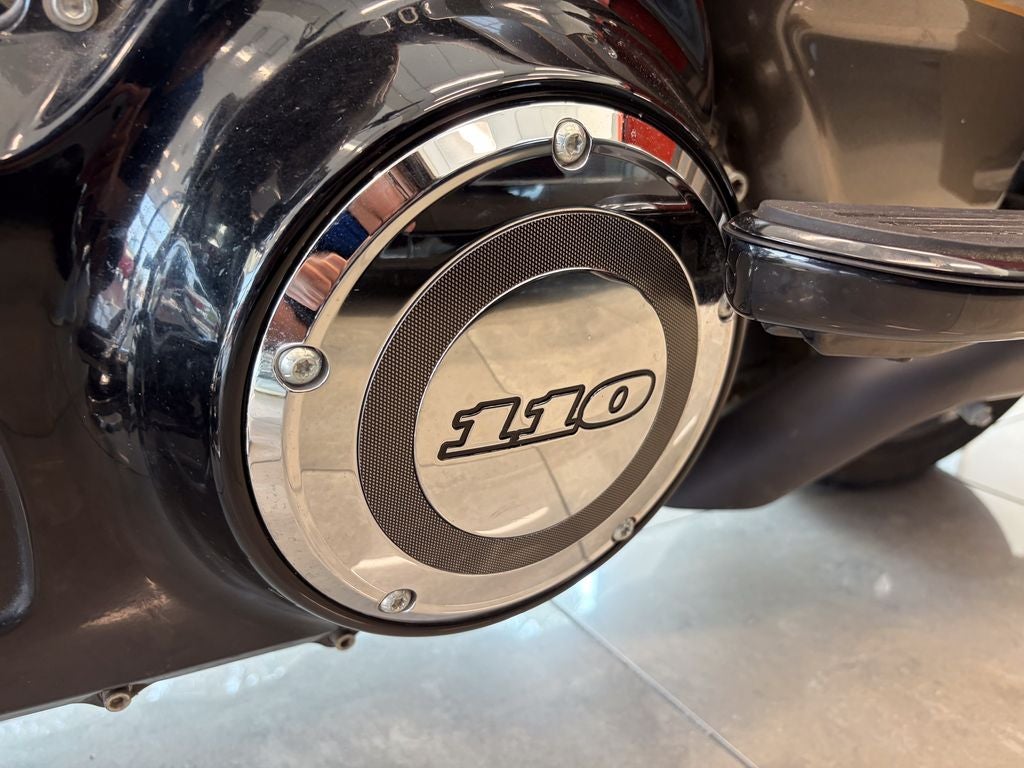 2013 Harley-Davidson Road Glide FLTRXS CVO