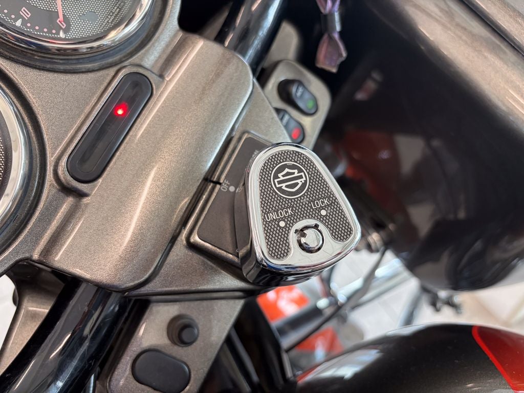2013 Harley-Davidson Road Glide FLTRXS CVO