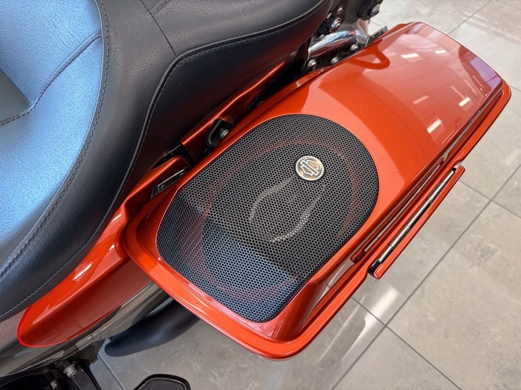 2013 Harley-Davidson Road Glide FLTRXS CVO