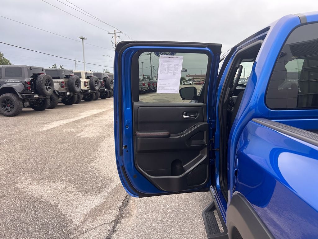 2025 Nissan Frontier PRO-4X