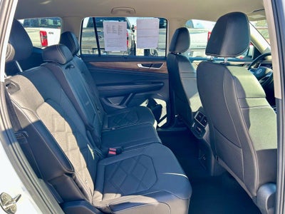 2025 Volkswagen Atlas 2.0T SE w/Technology