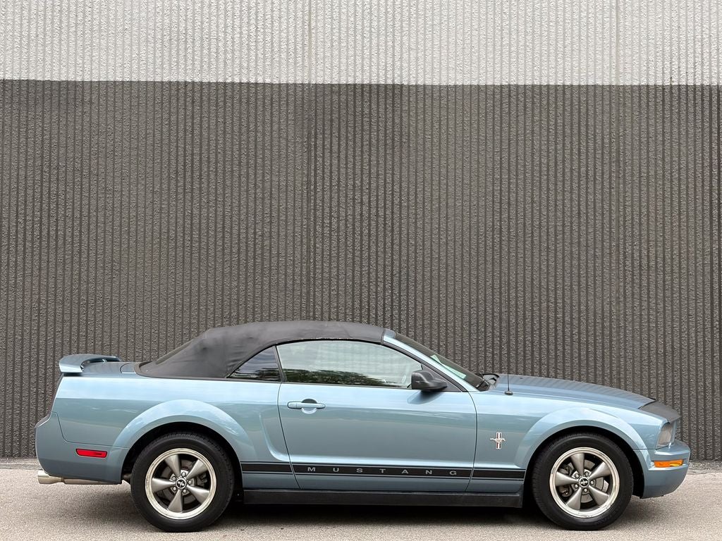 2006 Ford Mustang V6