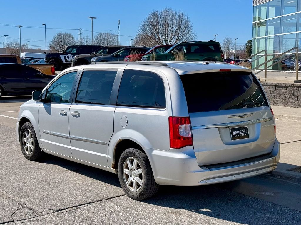 2012 Chrysler Town & Country Touring