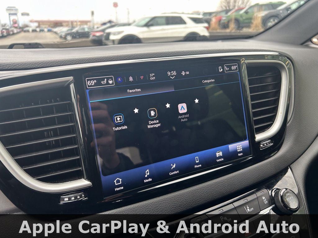 2025 Chrysler Pacifica Select