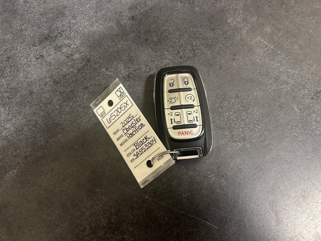 2025 Chrysler Pacifica Select