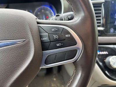 2017 Chrysler Pacifica Touring L