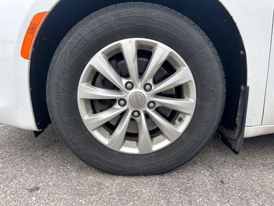 2017 Chrysler Pacifica Touring L