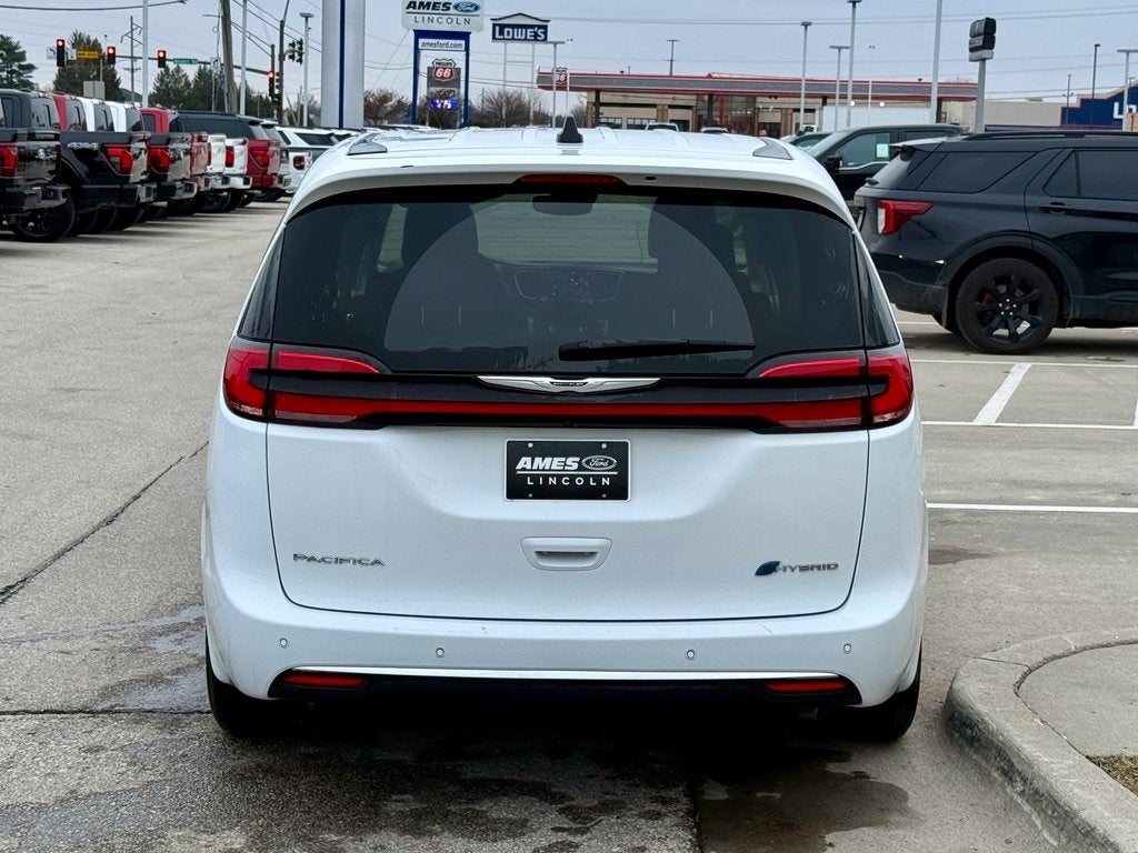 2024 Chrysler Pacifica Hybrid Select