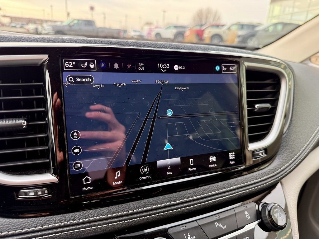 2024 Chrysler Pacifica Hybrid Select