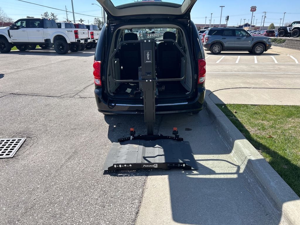 2015 Dodge Grand Caravan SE