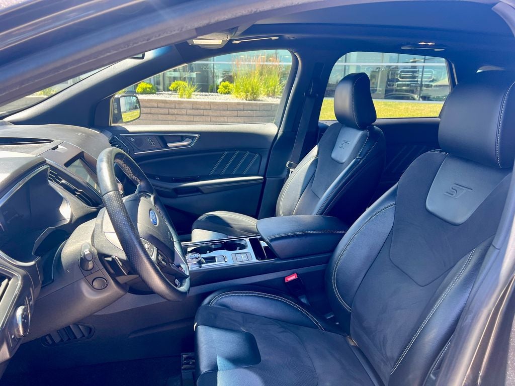 2020 Ford Edge ST