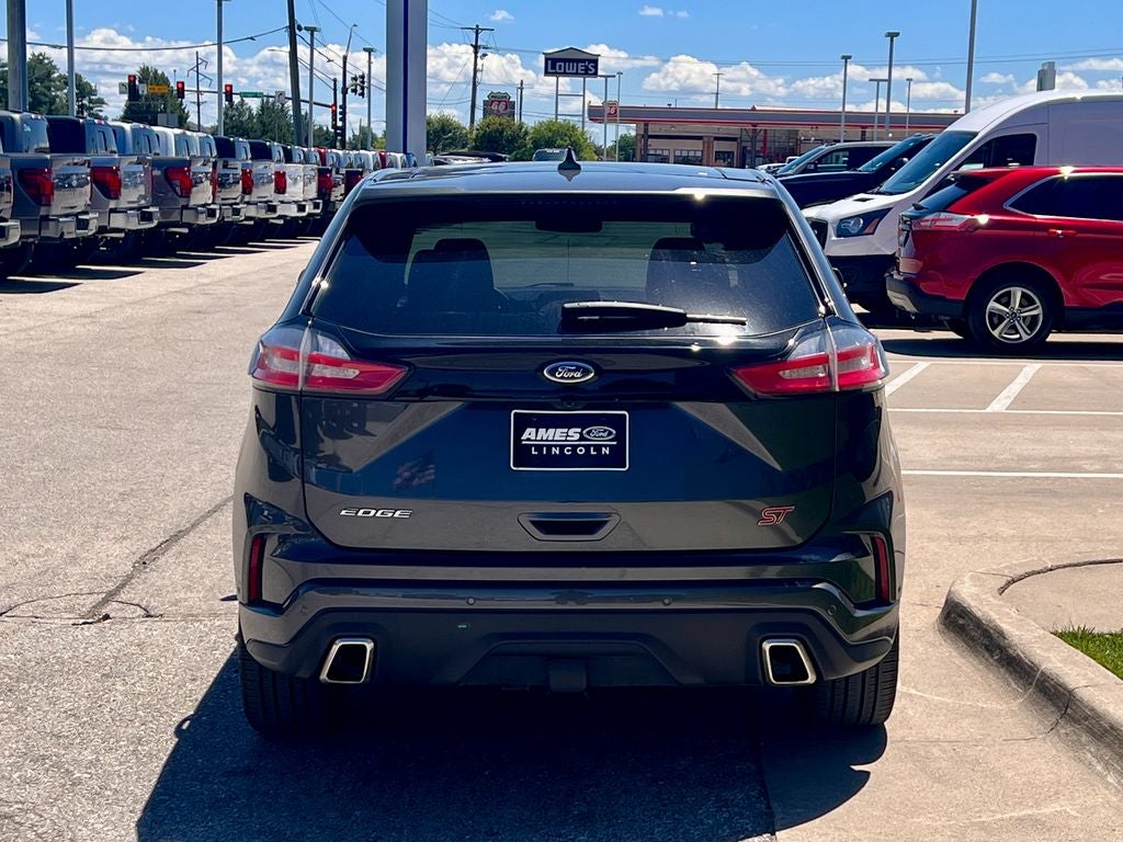 2020 Ford Edge ST