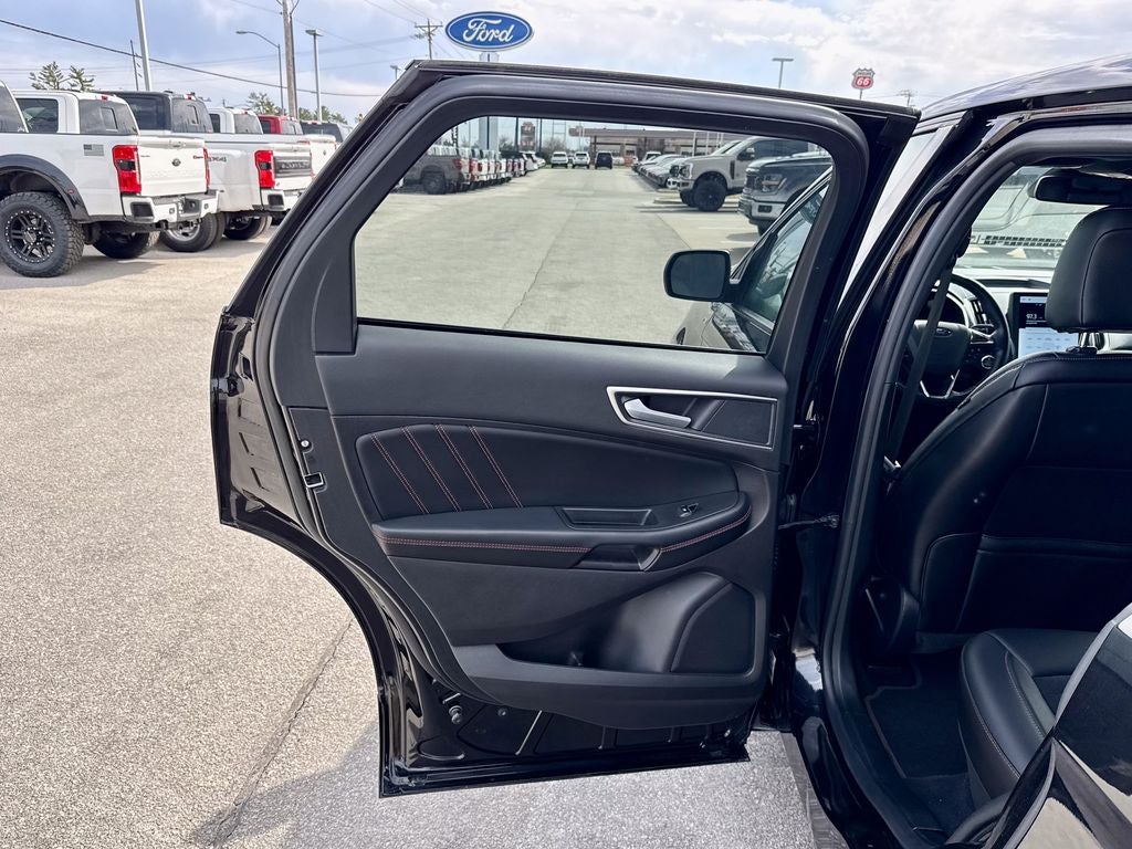 2021 Ford Edge ST Line