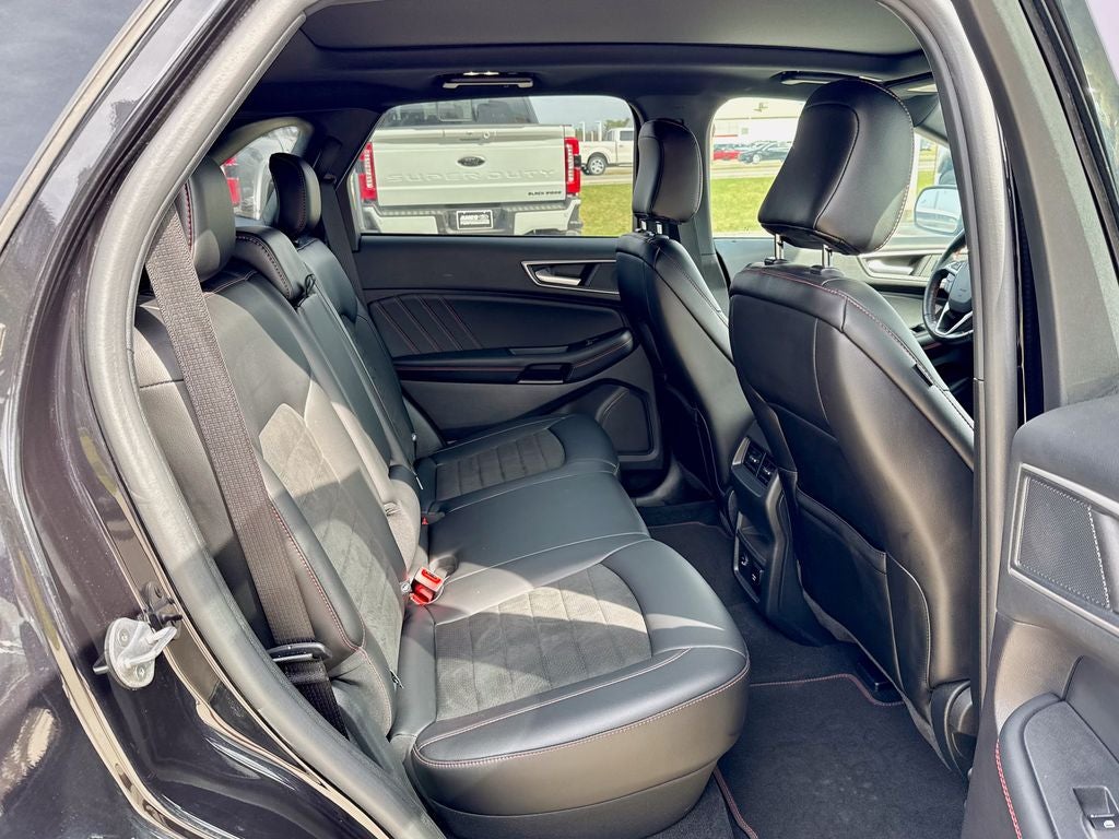 2021 Ford Edge ST Line