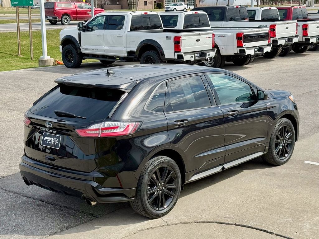 2021 Ford Edge ST Line