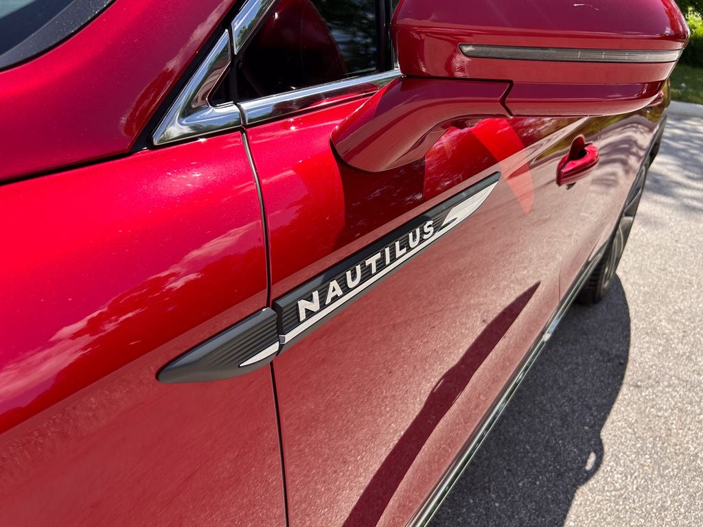 2021 Lincoln Nautilus Reserve