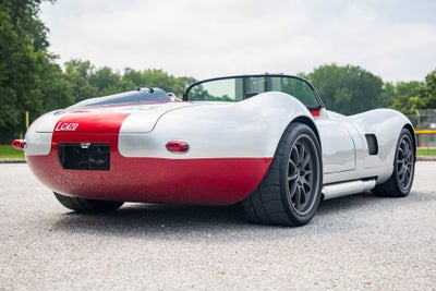 2010 Lucra LC470 Base