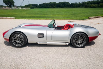 2010 Lucra LC470 Base
