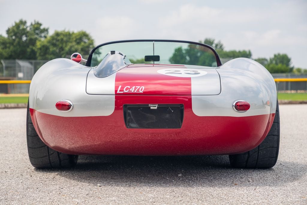 2010 Lucra LC470 Base